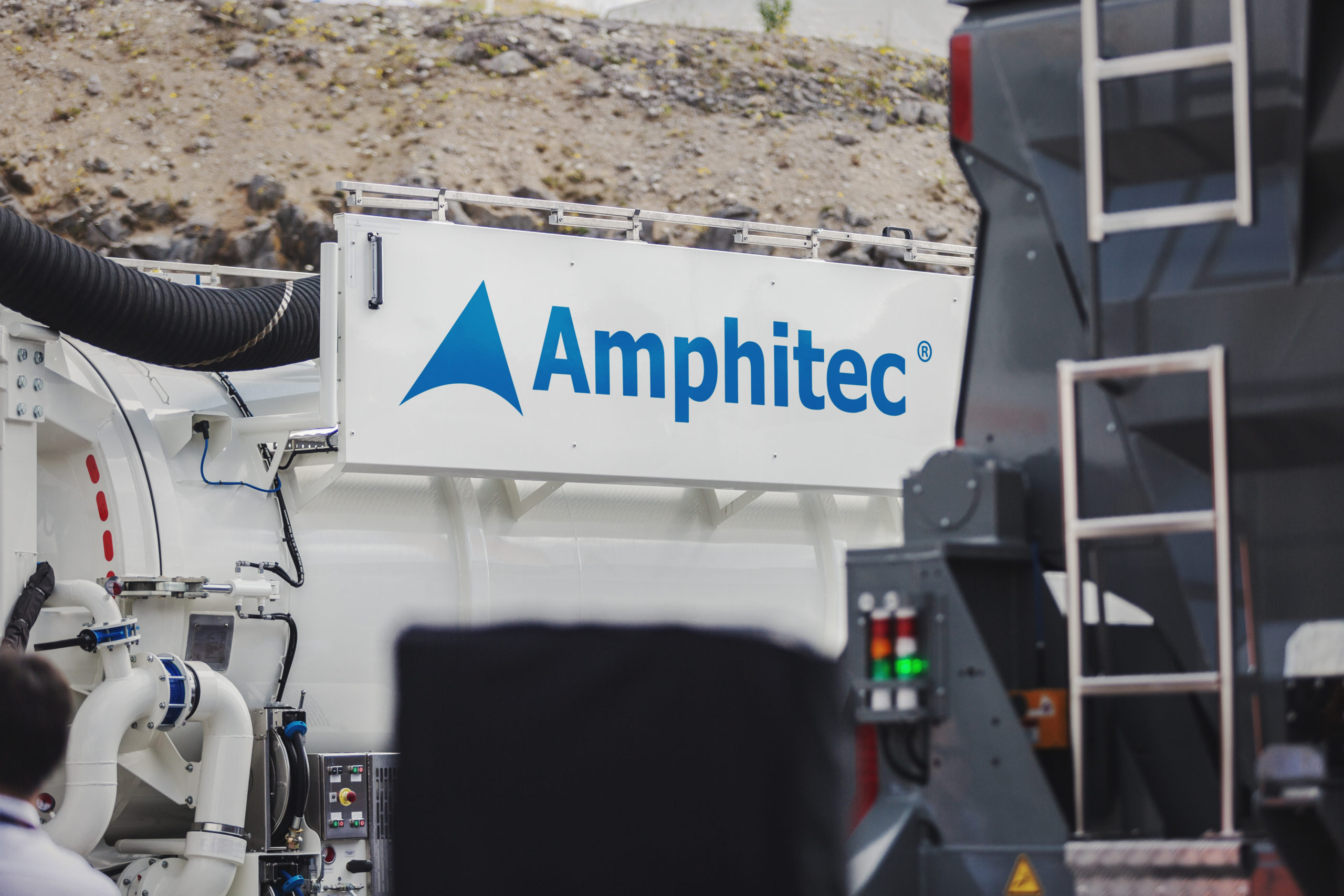 Amphitec Vortex vacuum excavator