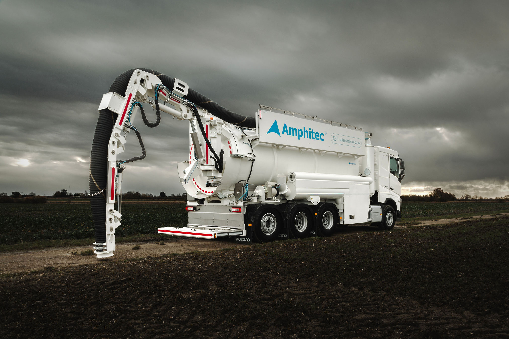 Amphitec Vortex vacuum excavator